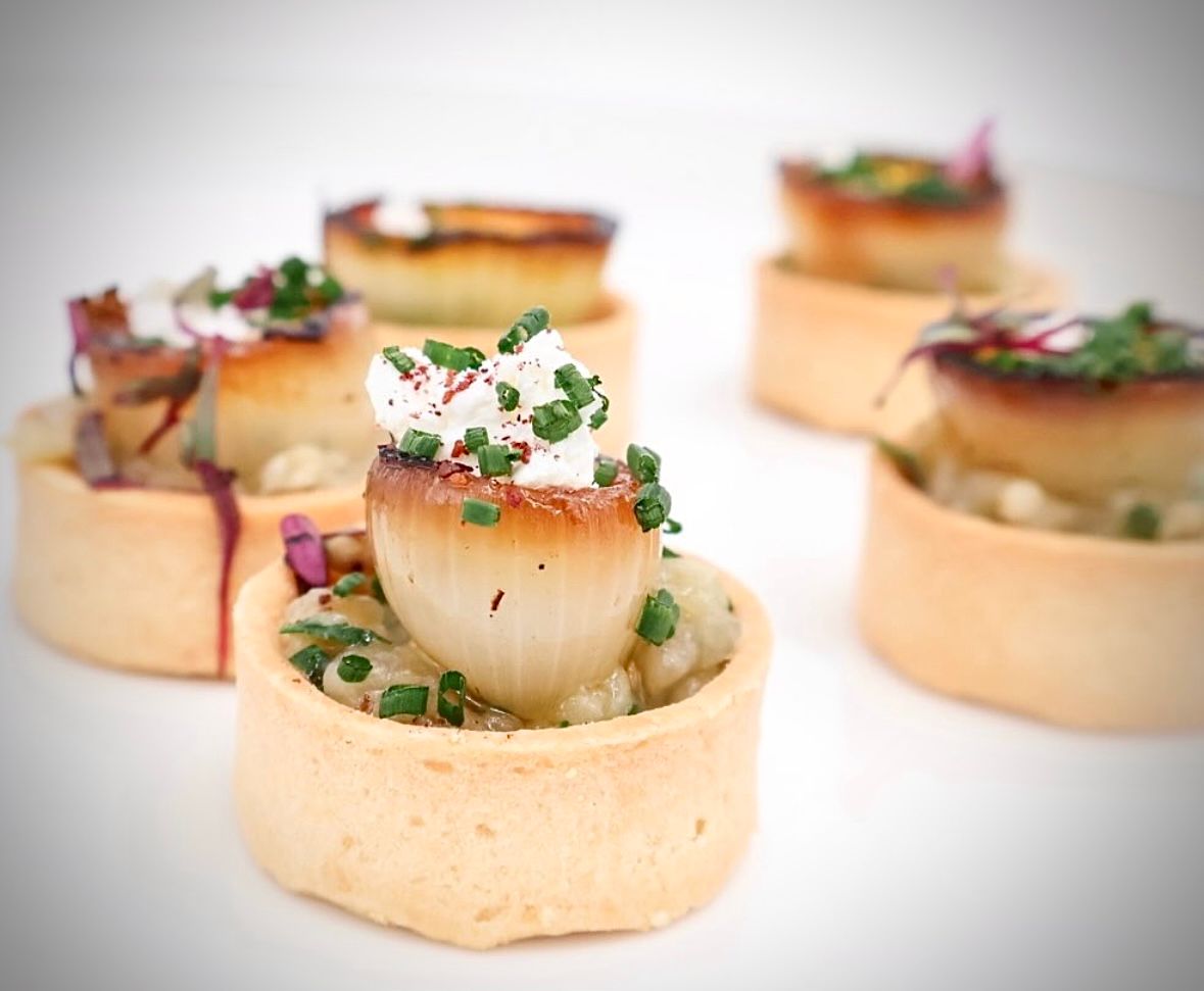 Gourmet salmon tartare canapes — business aviation catering Bordeaux LFBD